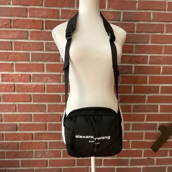 Alexander Wang Wangsport Front Logo Crossbody Black Nylon Bag NWOT - Picture 2 of 16